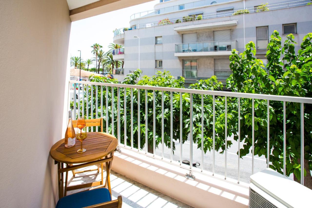 אנטיב Romantic Sea View Studio, Steps Away From The Beach מראה חיצוני תמונה